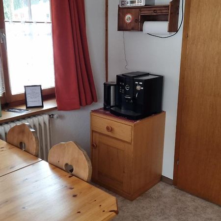 Pension Hof Zur Stilli Apartment Давос Екстериор снимка