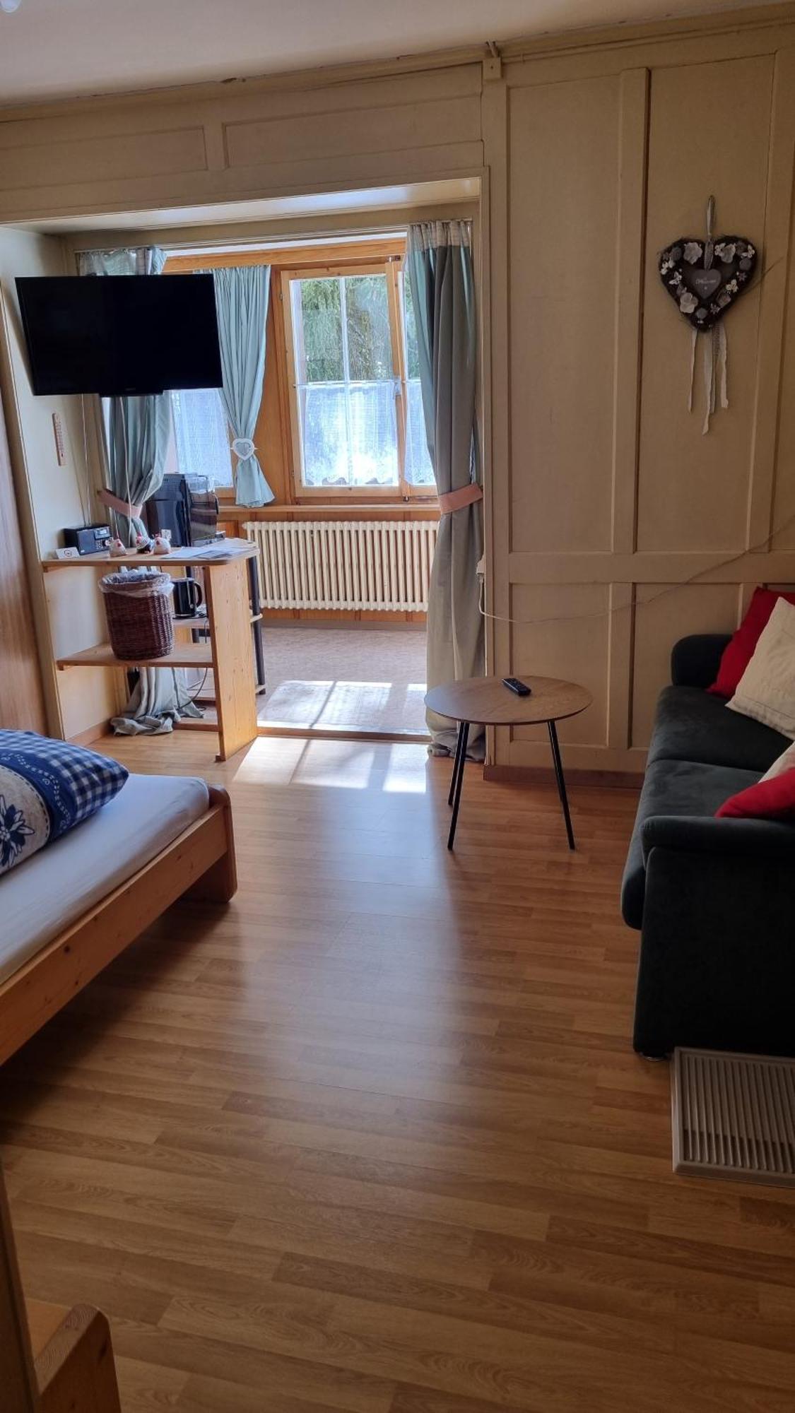 Pension Hof Zur Stilli Apartment Давос Екстериор снимка
