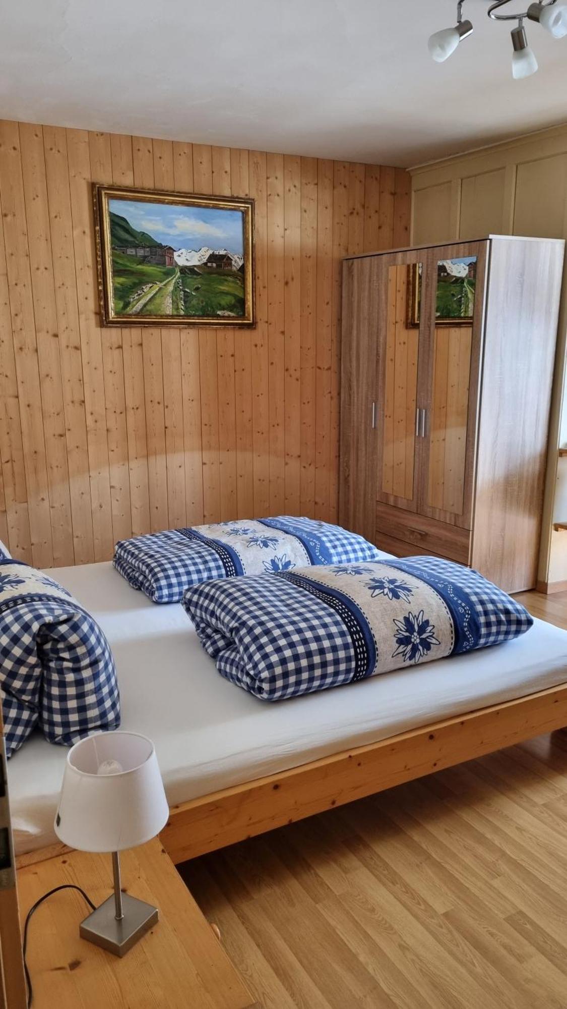 Pension Hof Zur Stilli Apartment Давос Екстериор снимка