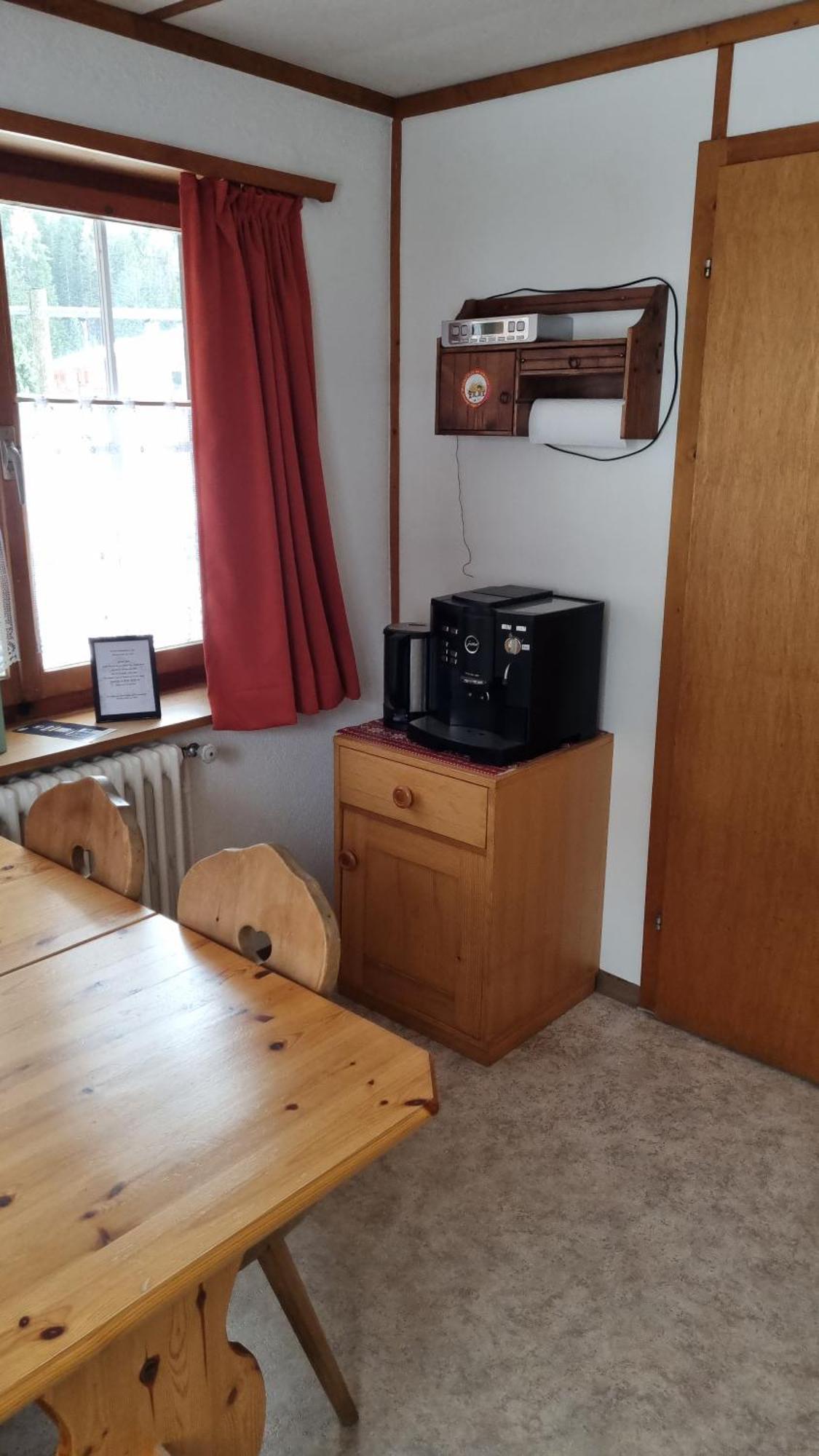 Pension Hof Zur Stilli Apartment Давос Екстериор снимка