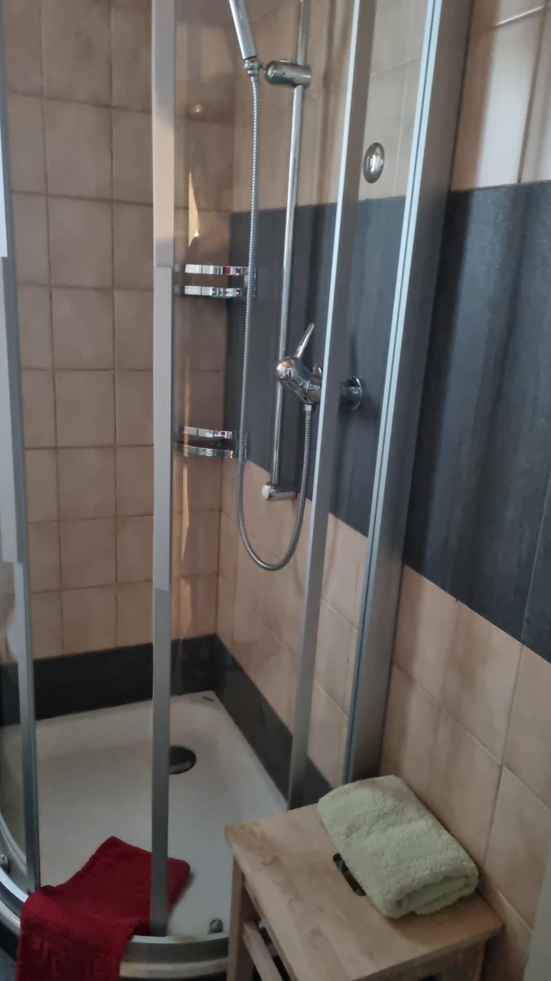 Pension Hof Zur Stilli Apartment Давос Екстериор снимка