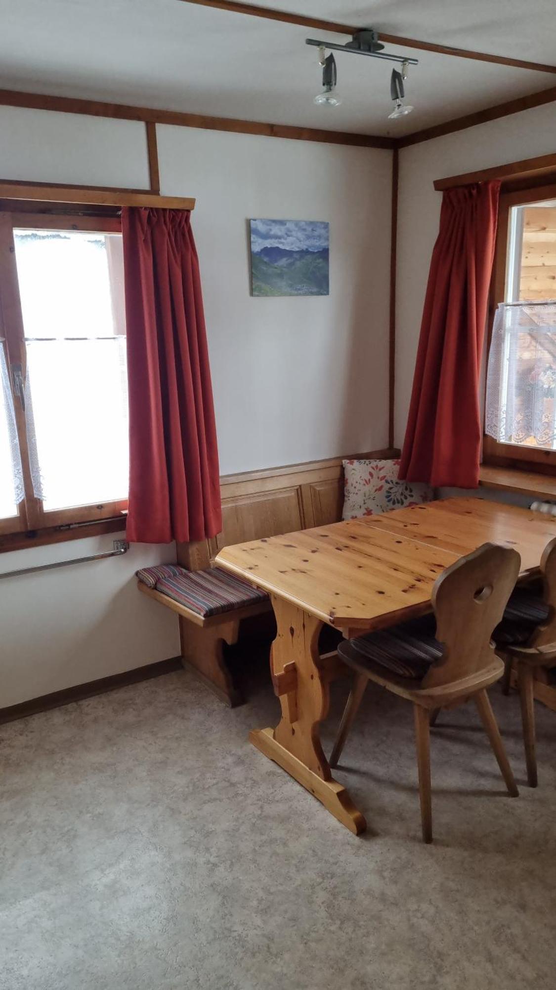 Pension Hof Zur Stilli Apartment Давос Екстериор снимка