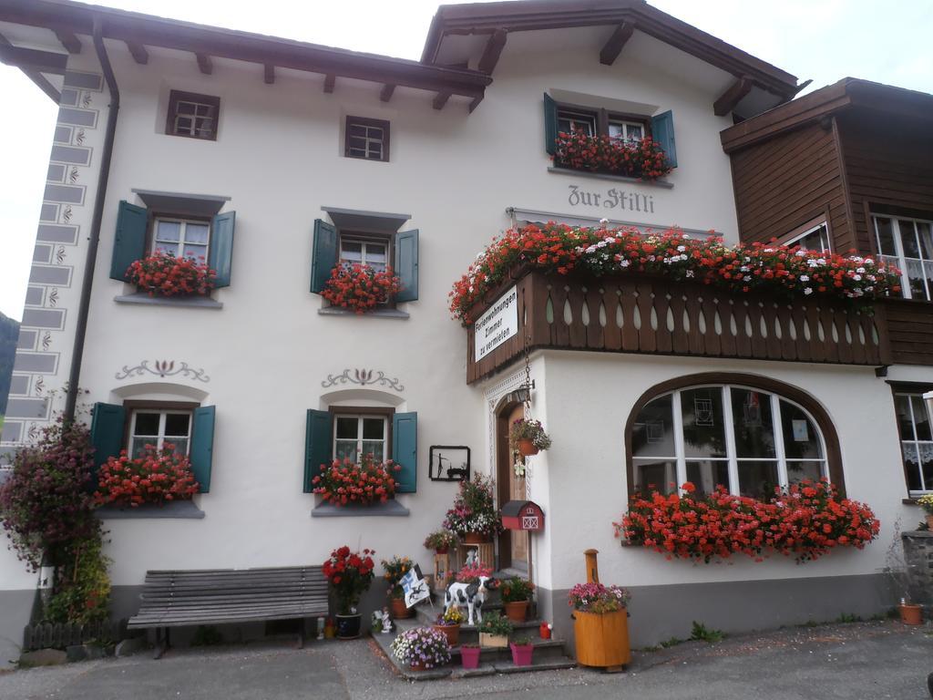 Pension Hof Zur Stilli Apartment Давос Екстериор снимка